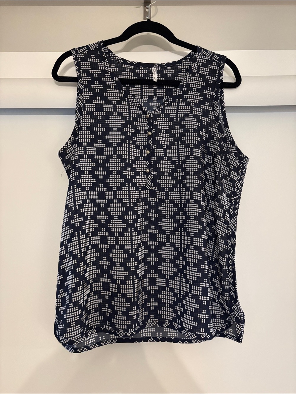 Sleeveless Navy and White Geometric Print Camisole